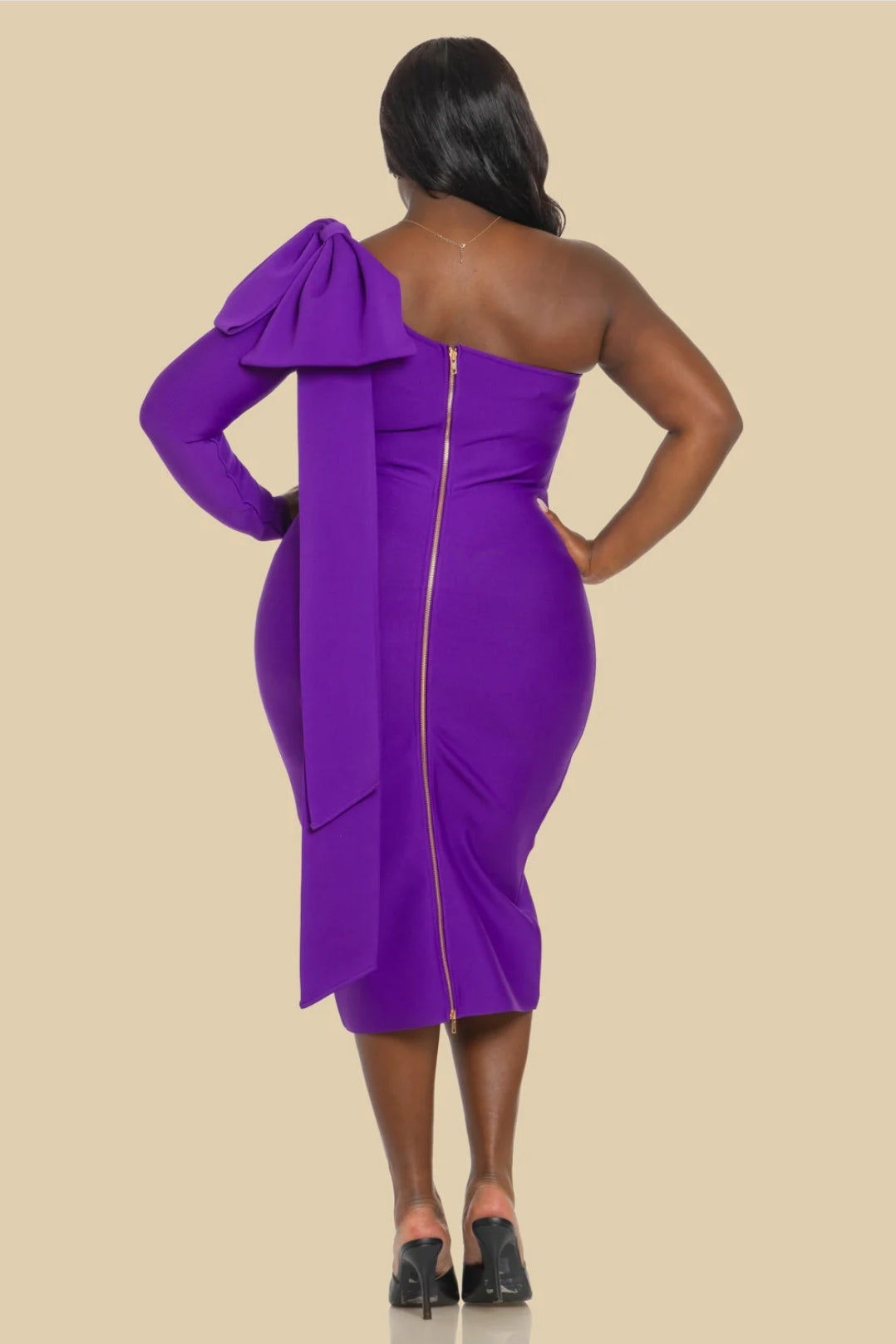 Royalty Vibes dress (Plus)